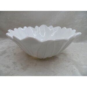 Lily Pons Indiana Milk Glass Candy Dish Bowl Flower White 7" Sunflower Design